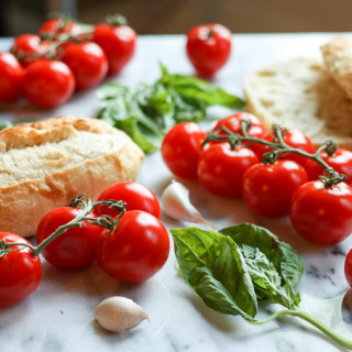 Roasted Garlic Panzanella