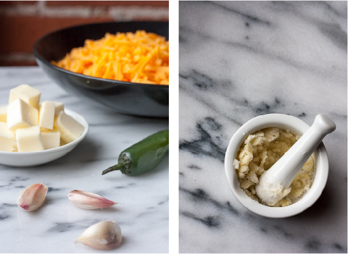 Jalapeño Garlic Cheese Crackers  | eatfirstworrylater.com